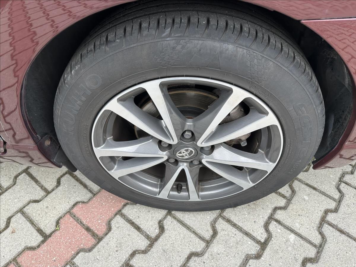 Toyota Avensis Kombi 1,8 l 109 kw