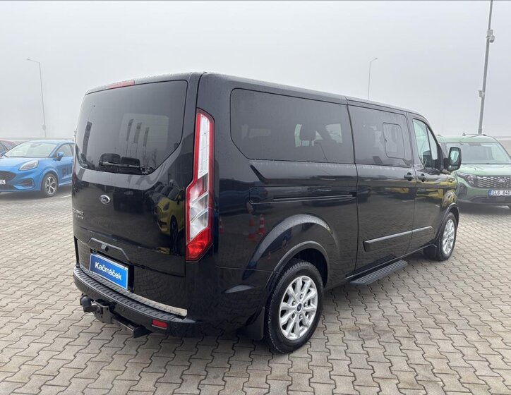 Ford Tourneo Custom Kombi 2,0 l 125 kw