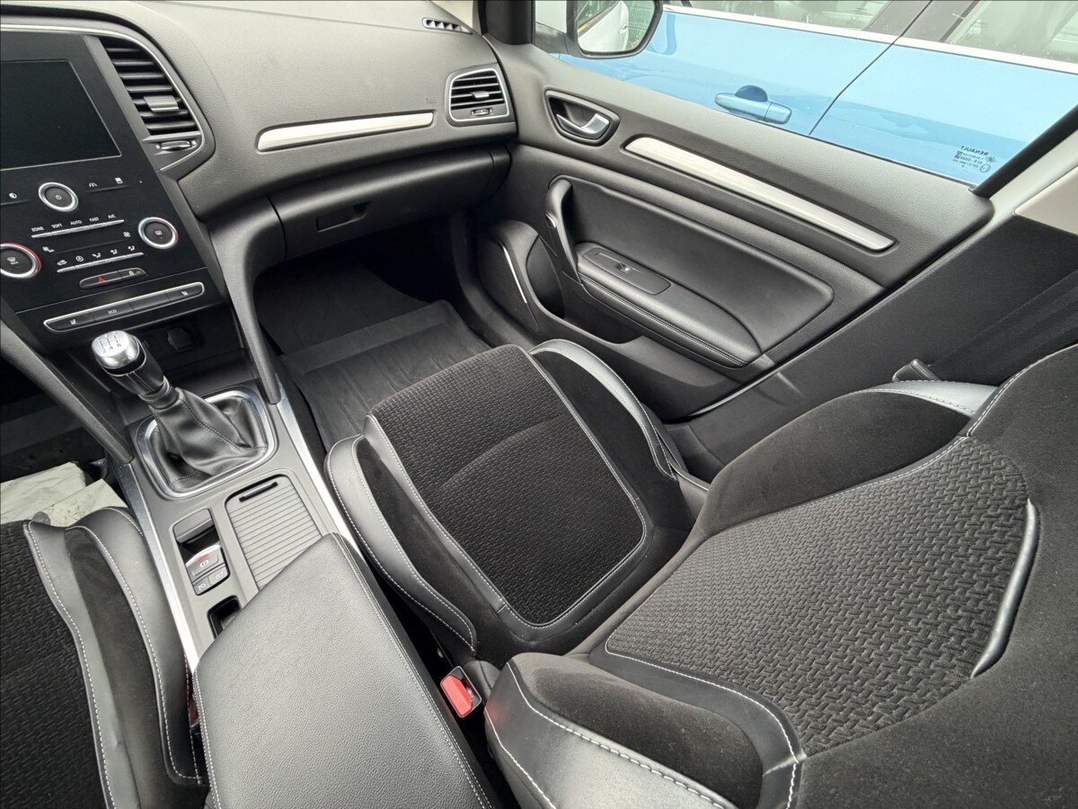 Renault Mégane Sedan / Limuzína 1,6 l 84 kw