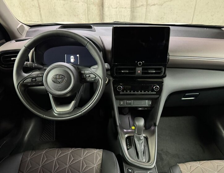 Toyota Yaris Cross SUV 1,5 l 68 kw