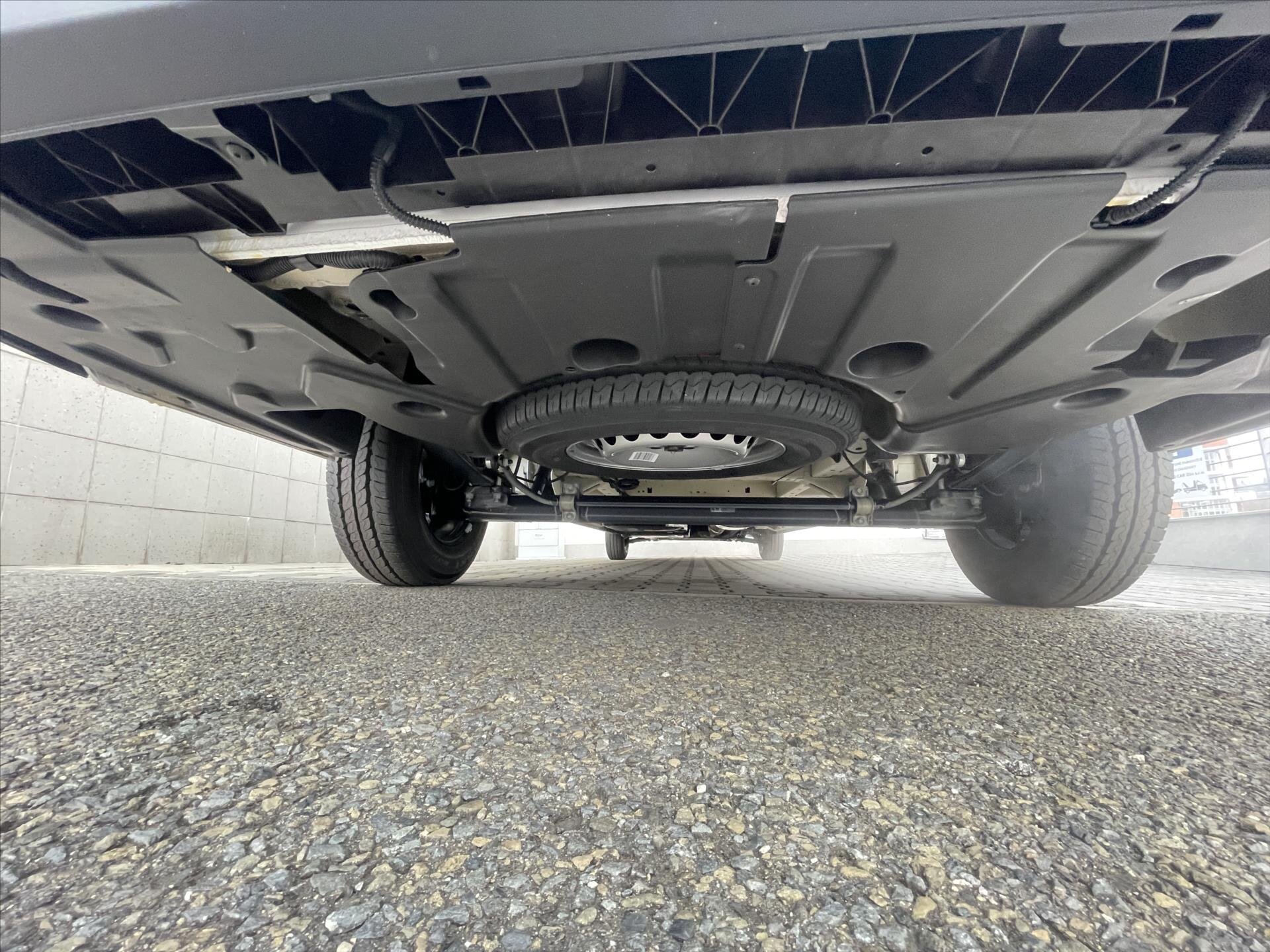 Volkswagen Crafter Skříň 2,0 l 103 kw