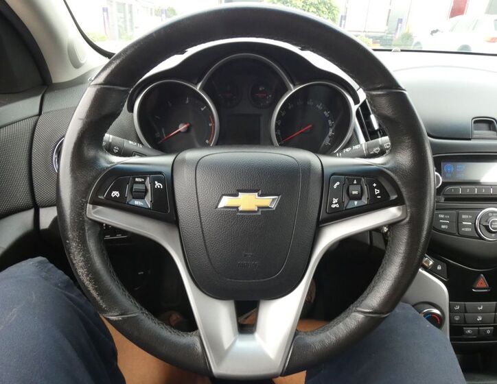 Chevrolet Cruze 31