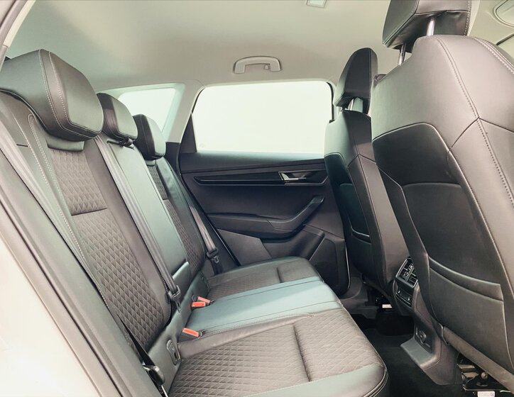 Škoda Karoq SUV / Terénní 1,5 l 110 kw