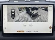 Land Rover Defender 21