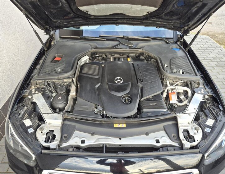 Mercedes-Benz Třídy E Kombi 2,9 l 243 kw