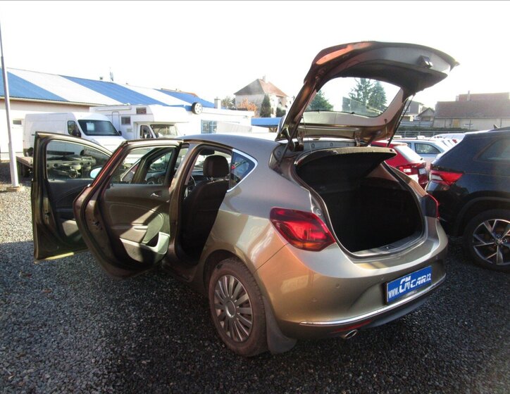 Opel Astra 29