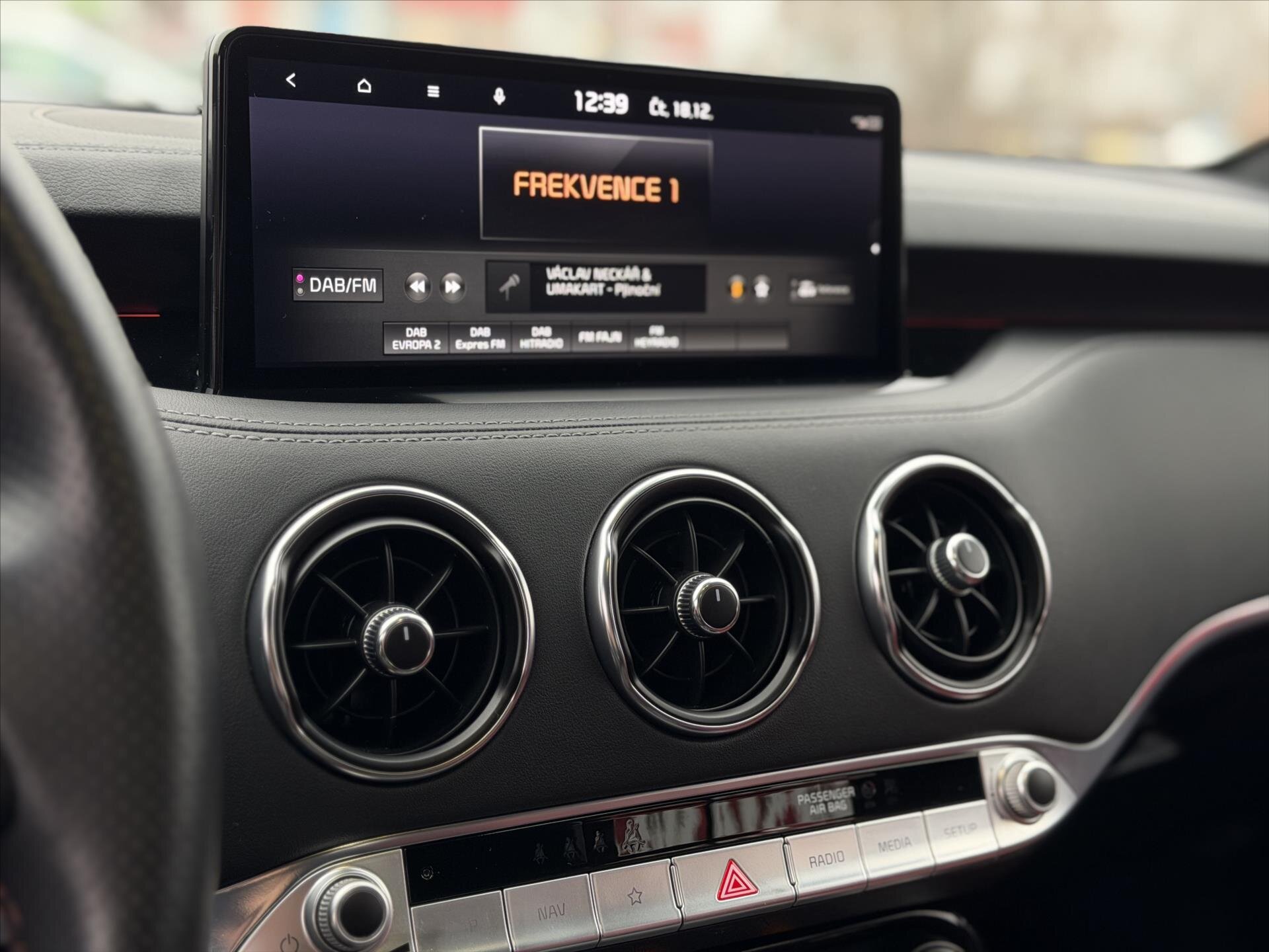 KIA Stinger Hatchback 3,3 l 269 kw