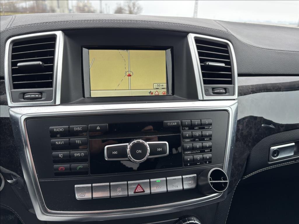 Mercedes-Benz Třídy M SUV / Terénní 3,0 l 190 kw