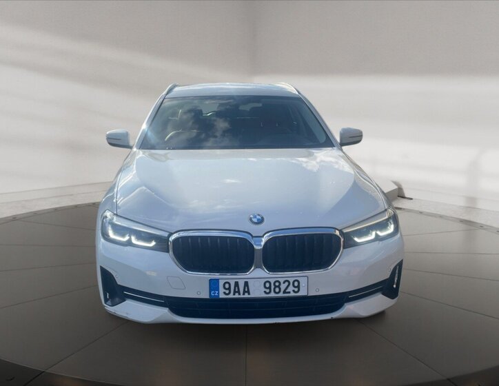 BMW Řada 5 Kombi 3,0 l 210 kw
