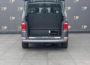 Volkswagen Multivan 9