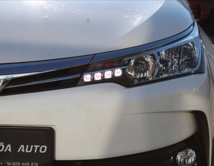 Toyota Corolla Sedan 1,6 l 97 kw