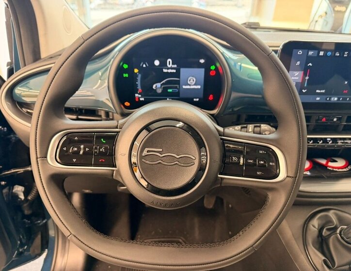 Fiat 500 Hatchback 999,0 48 kw