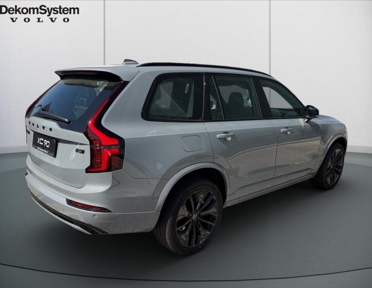 Volvo XC90 SUV / Terénní 2,0 l 0