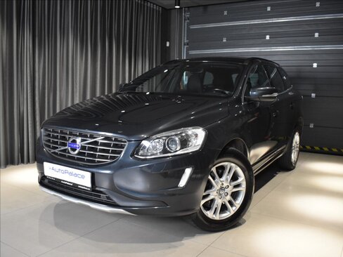 Volvo XC60 SUV / Terénní 2,0 l 100 kw