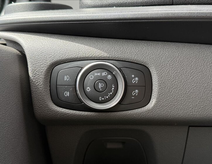 Ford Transit Custom Skříň 2,0 l 96 kw