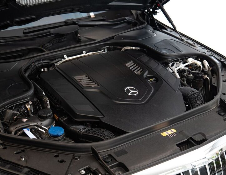 Mercedes-Benz Třídy S Sedan / Limuzína 4,0 l 345 kw