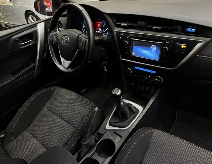 Toyota Auris Hatchback 1,6 l 97 kw