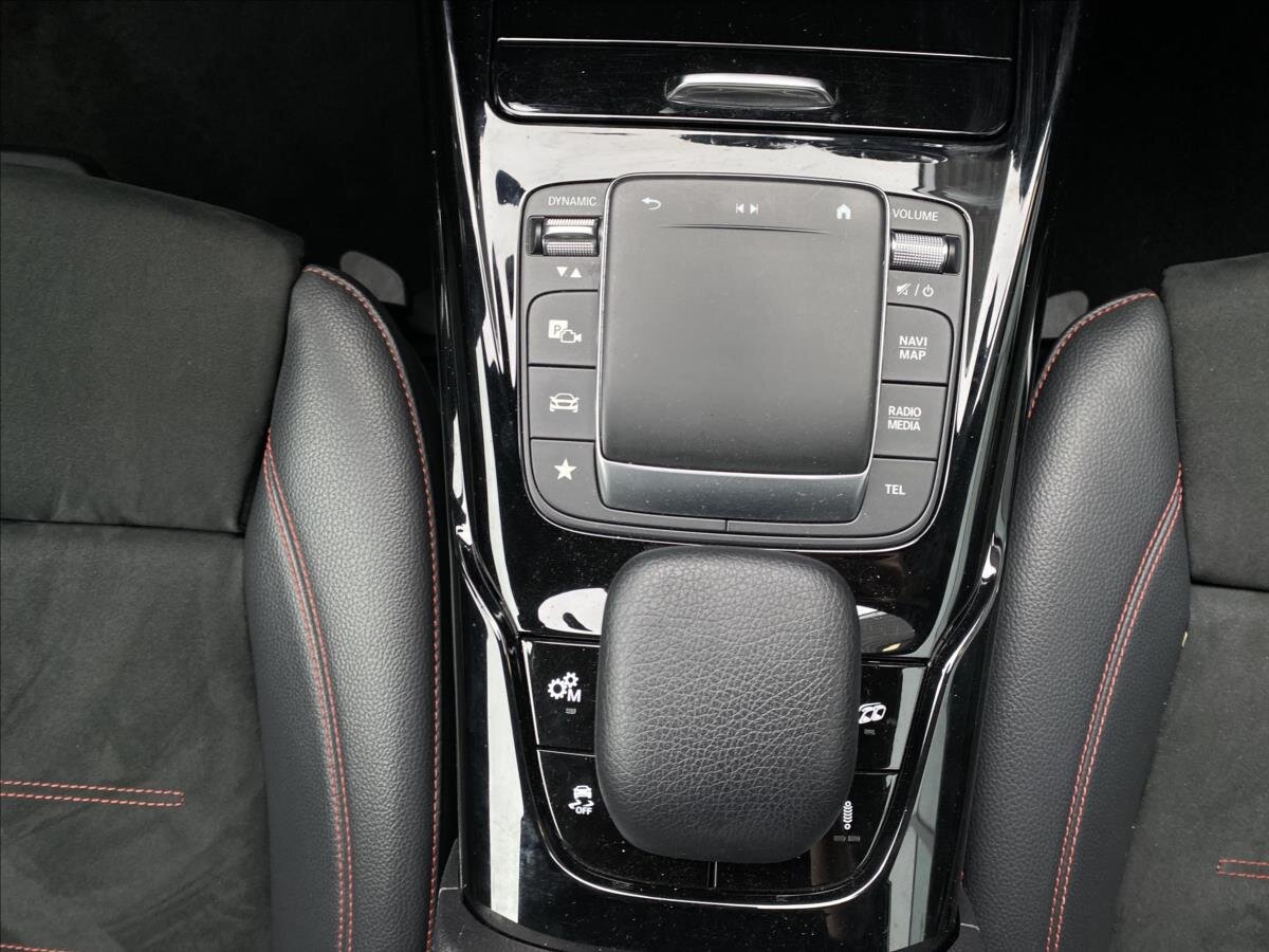 Mercedes-Benz Třídy A Hatchback 2,0 l 310 kw