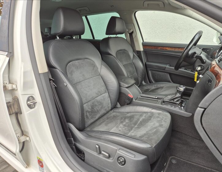 Škoda Superb Kombi 3,6 l 191 kw