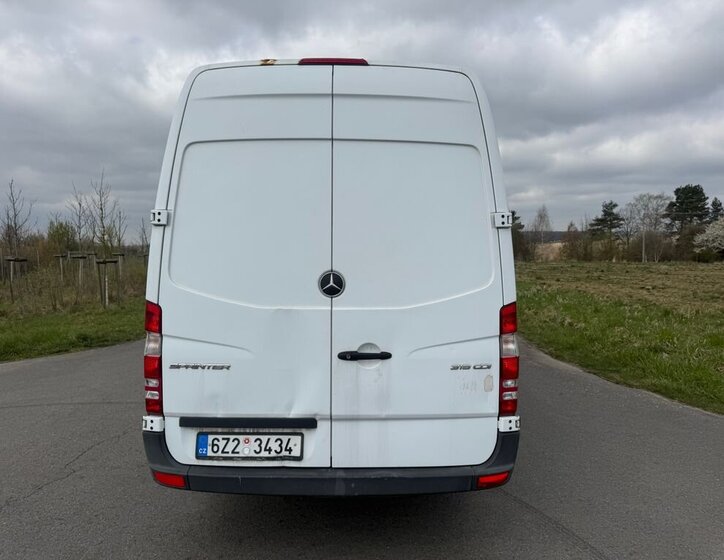 Mercedes-Benz Sprinter Skříň 3,0 l 140 kw