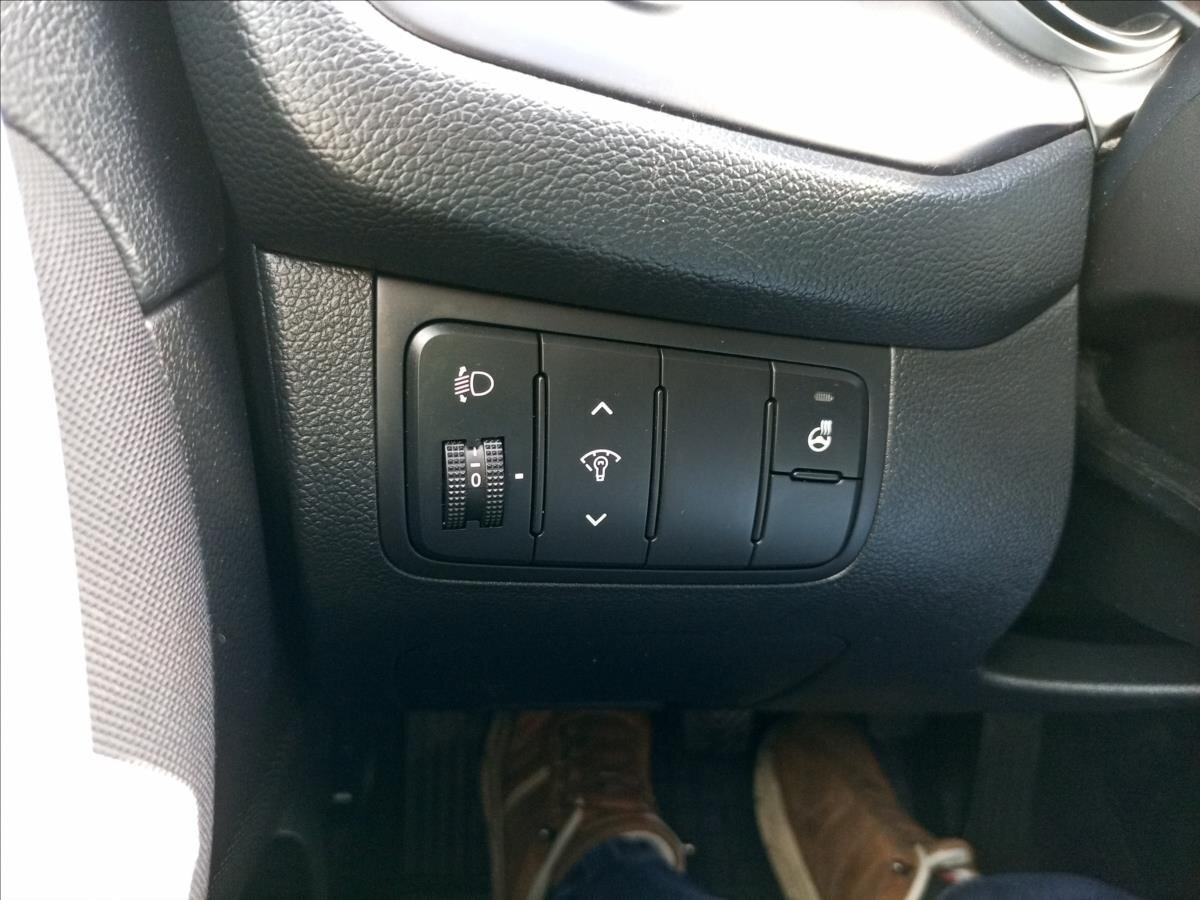 KIA Ceed Hatchback 1,4 l 73 kw