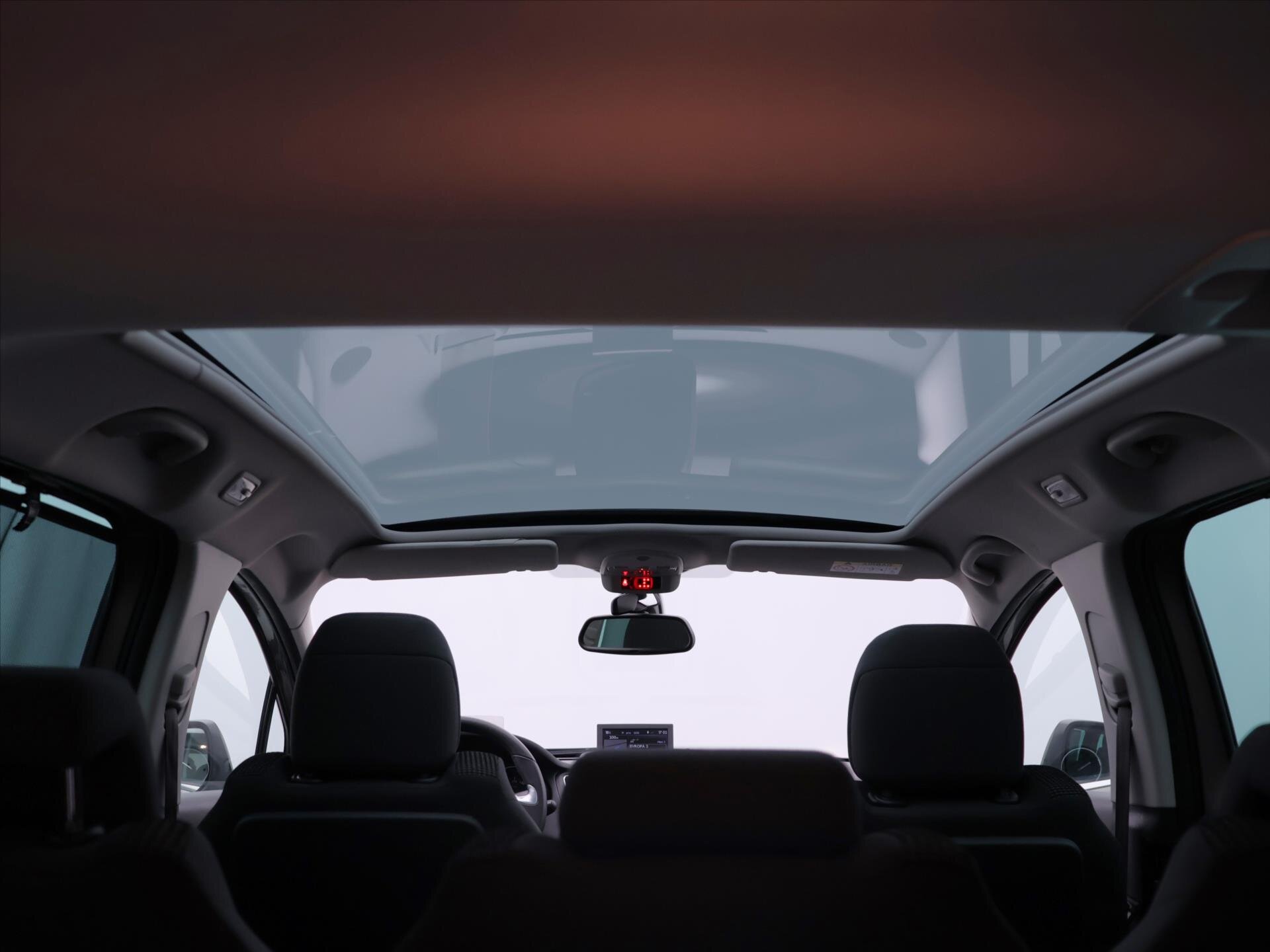 Peugeot 5008 MPV 1,6 l 88 kw