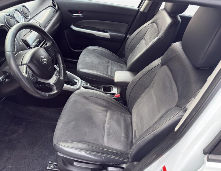 Suzuki Vitara SUV / Terénní 1,6 l 88 kw
