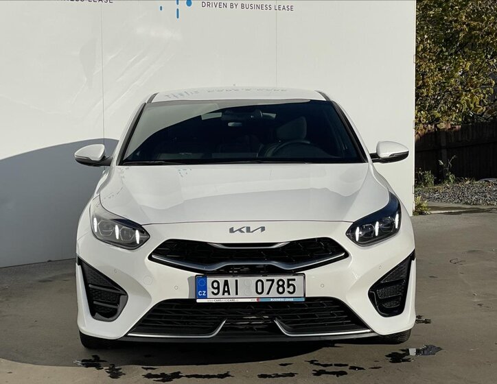 KIA ProCeed 21