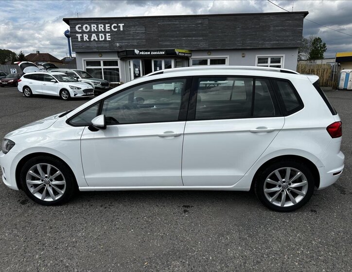 Volkswagen Golf Sportsvan 2