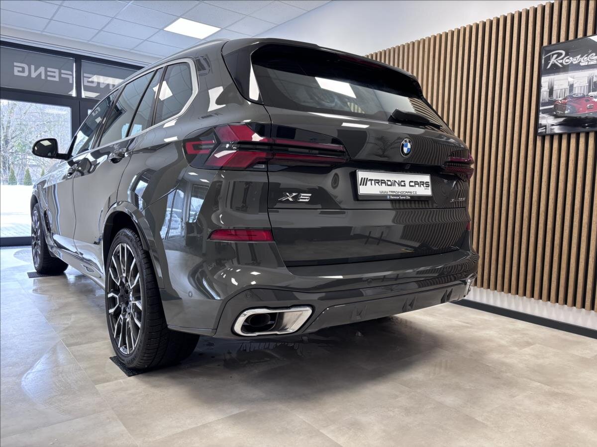 BMW X5 Kombi 3,0 l 210 kw