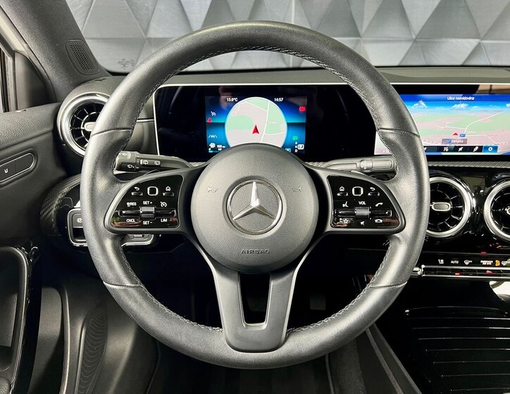 Mercedes-Benz Třídy A Hatchback 1,5 l 85 kw