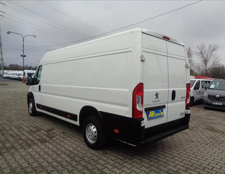 Peugeot Boxer Ostatní 2,2 l 121 kw