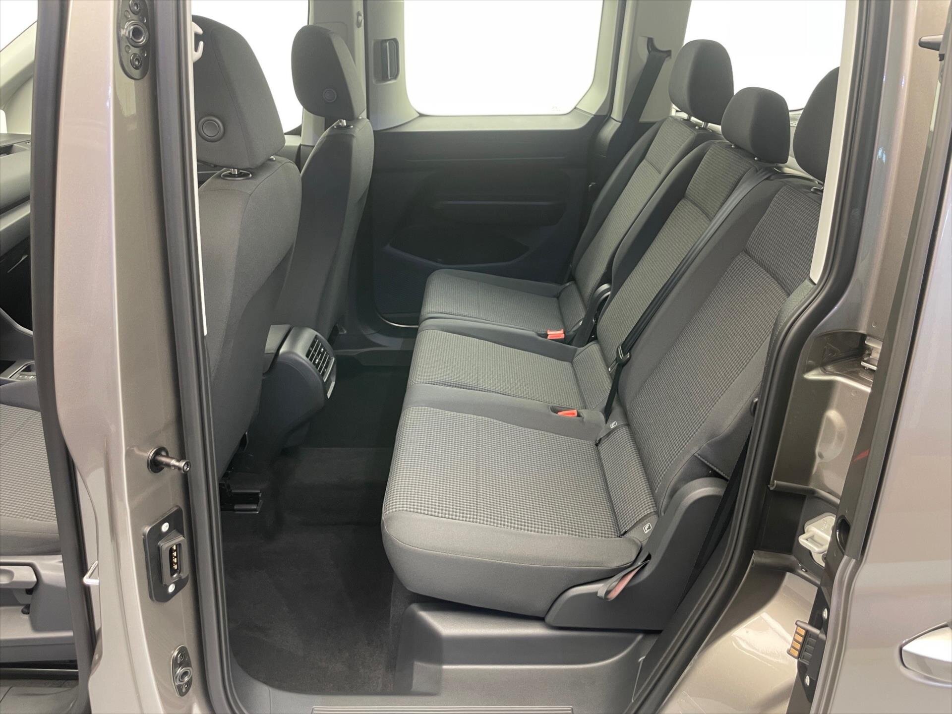 Volkswagen Caddy Kombi 1,5 l 84 kw