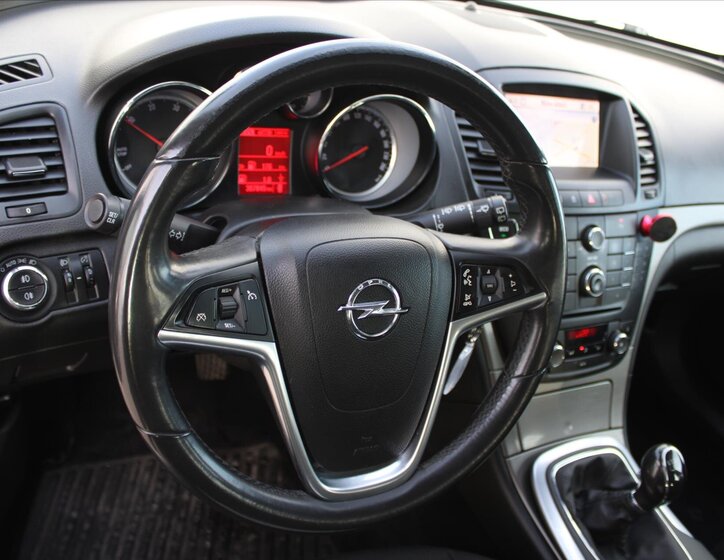 Opel Insignia 14
