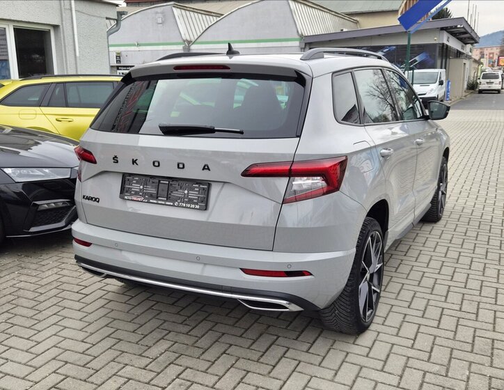 Škoda Karoq SUV / Terénní 1,5 l 110 kw