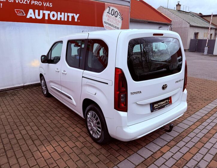 Toyota ProAce City 8