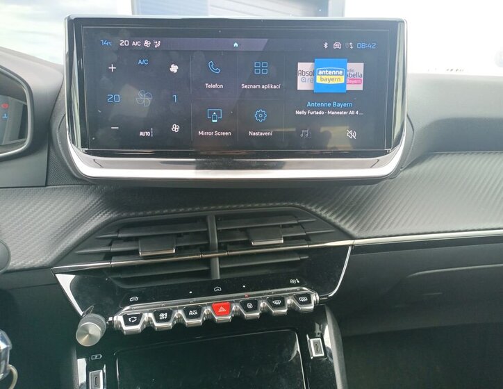 Peugeot 2008 SUV / Terénní 1,2 l 74 kw