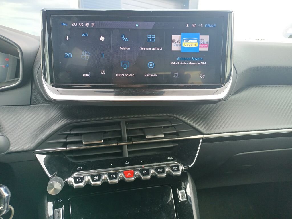 Peugeot 2008 SUV / Terénní 1,2 l 74 kw