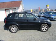 Toyota RAV4 SUV 2,0 l 85 kw