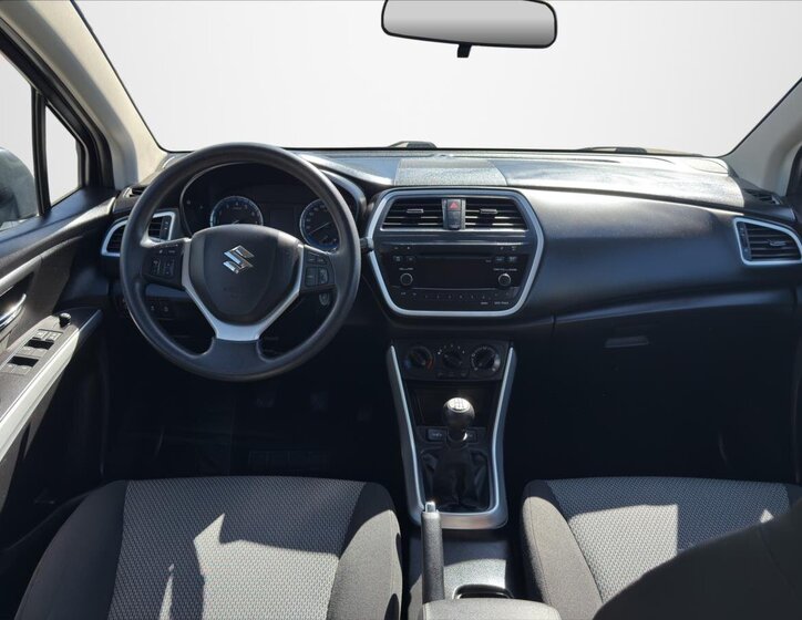 Suzuki SX4 S-Cross Hatchback 1,6 l 88 kw