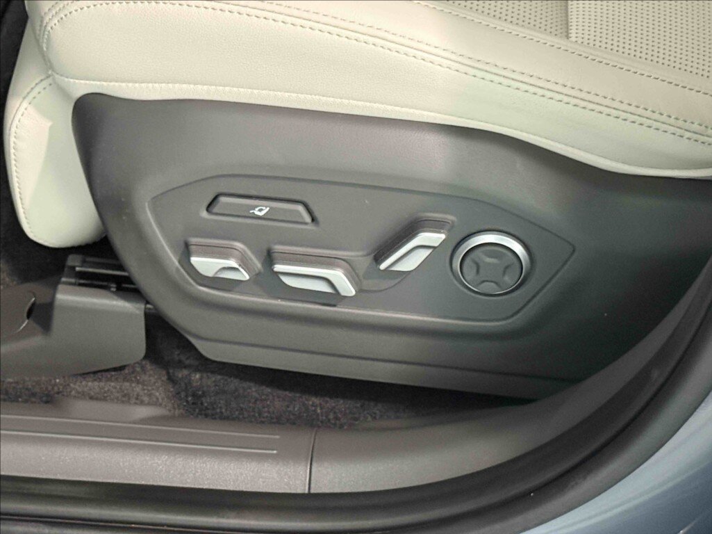 Hyundai Santa Fe SUV 1,6 l 158 kw