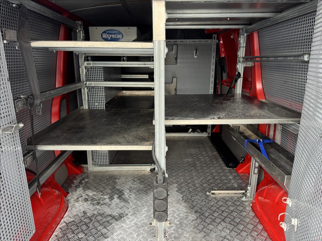 Volkswagen Transporter Skříň 2,0 l 110 kw