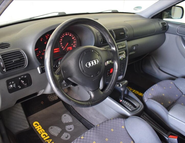 Audi A3 Hatchback 1,6 l 74 kw