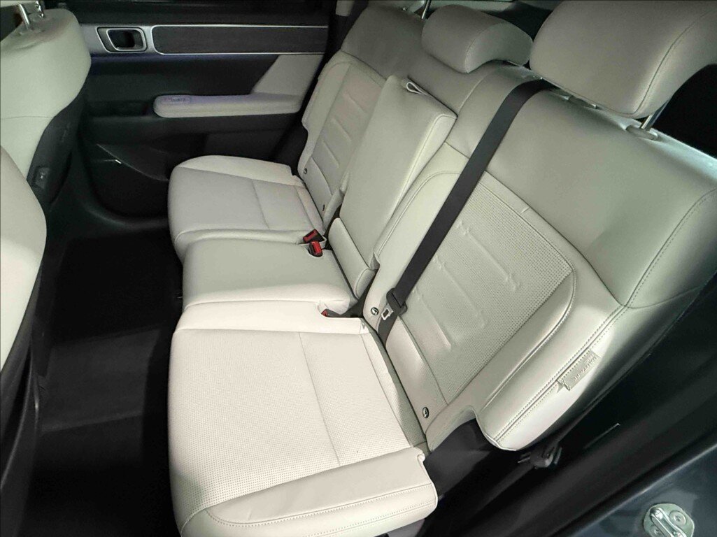 Hyundai Santa Fe SUV 1,6 l 158 kw