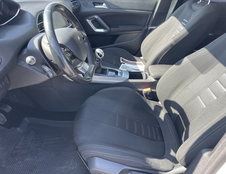 Peugeot 308 Kombi 1,6 l 88 kw