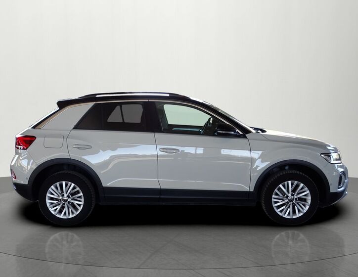 Volkswagen T-Roc 5