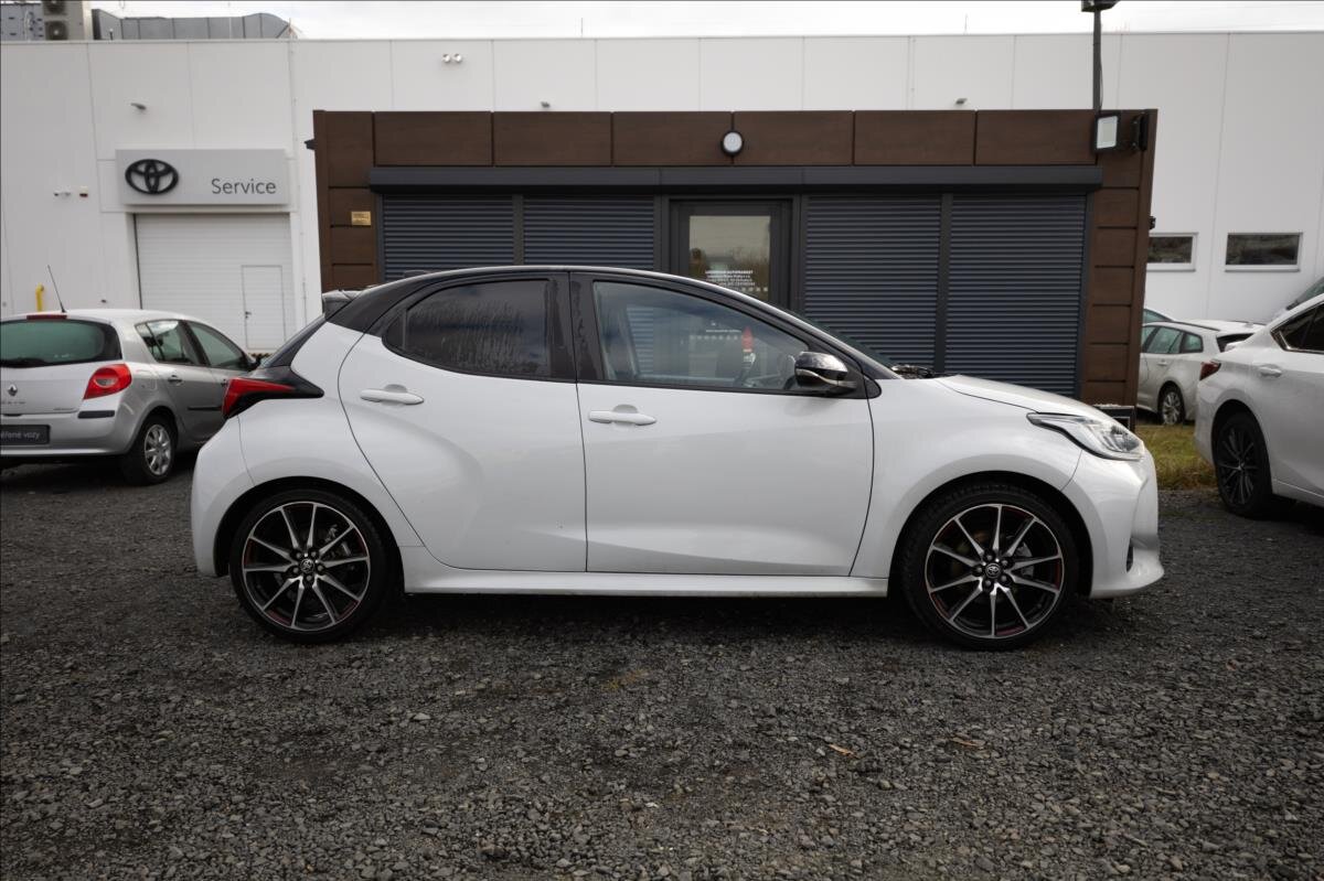 Toyota Yaris Hatchback 1,5 l 68 kw