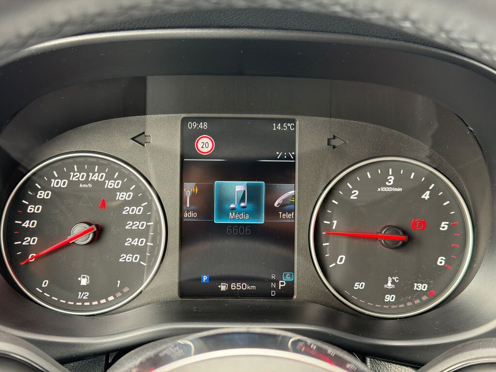 Mercedes-Benz Vito Skříň 2,0 l 140 kw