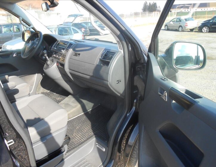 Volkswagen Multivan VAN / Minibus 2,0 l 103 kw