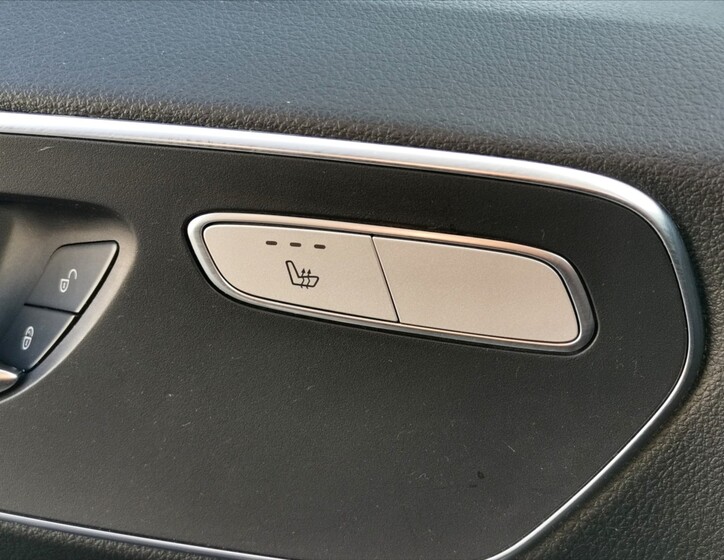 Mercedes-Benz Vito 18